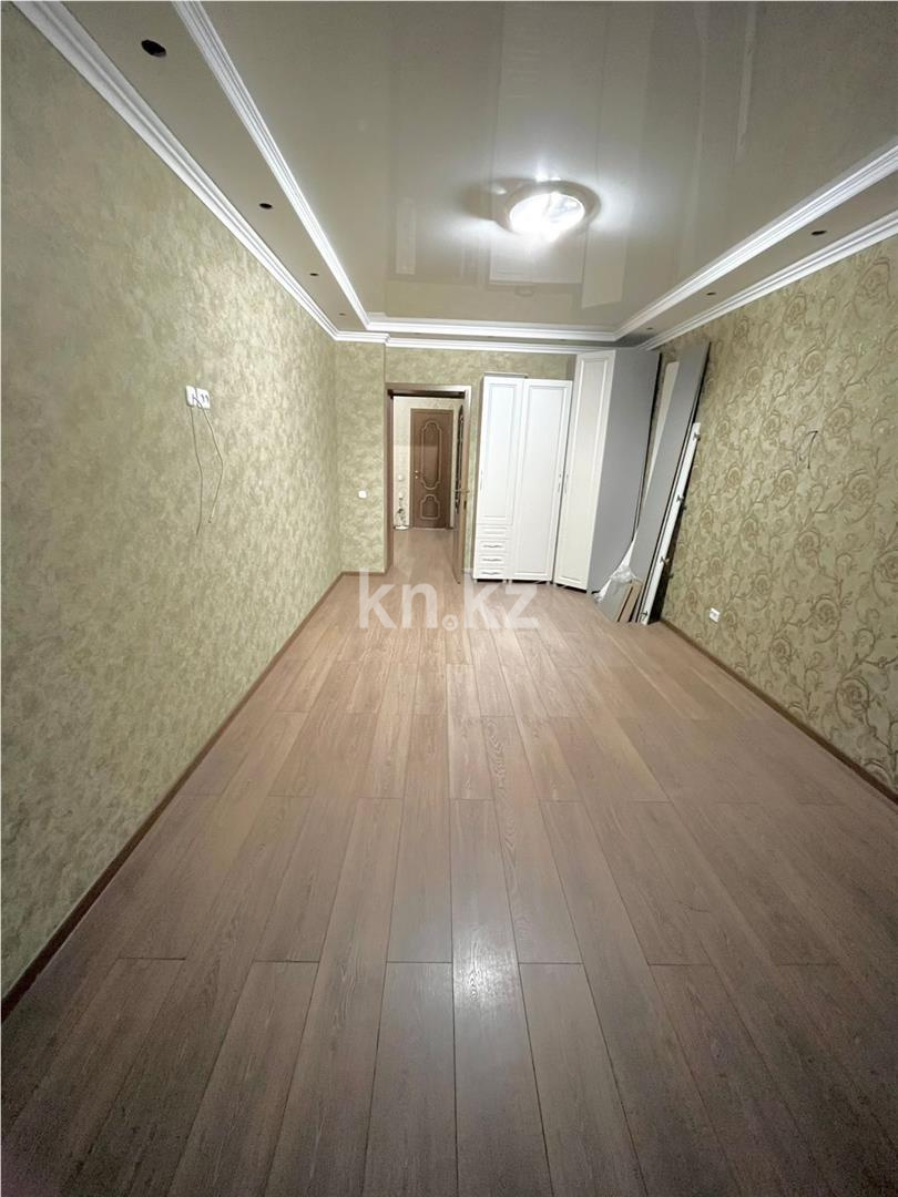 Продажа 3-комнатной квартиры, 100 м², пр. Шахтеров в Караганде - фото 10