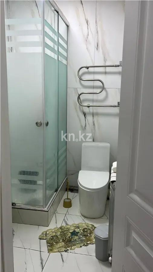 Продажа 1-комнатной квартиры, 46.3 м², ул. Жапсарбаева, дом  68 - Продажа офисных и торговых помещений в Атырау фото 3 из 4