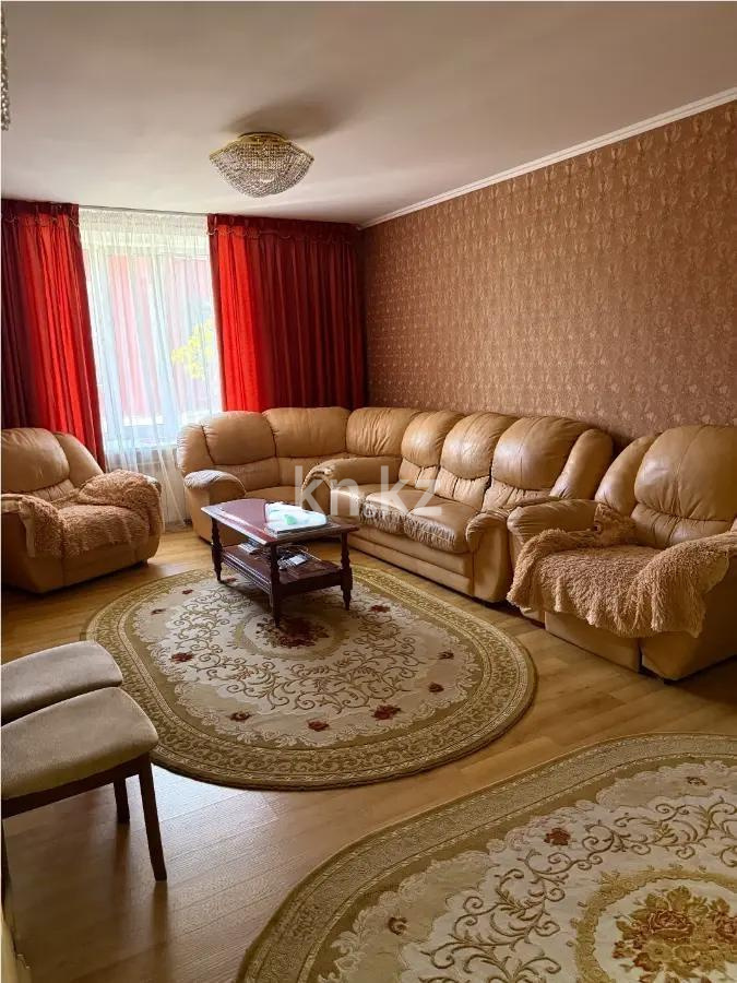 Продажа 6-комнатной квартиры, 149 м², пр. Назарбаева, дом  30 - Продажа  пятикомнатных квартир в Караганде с фото фото 1 из 6