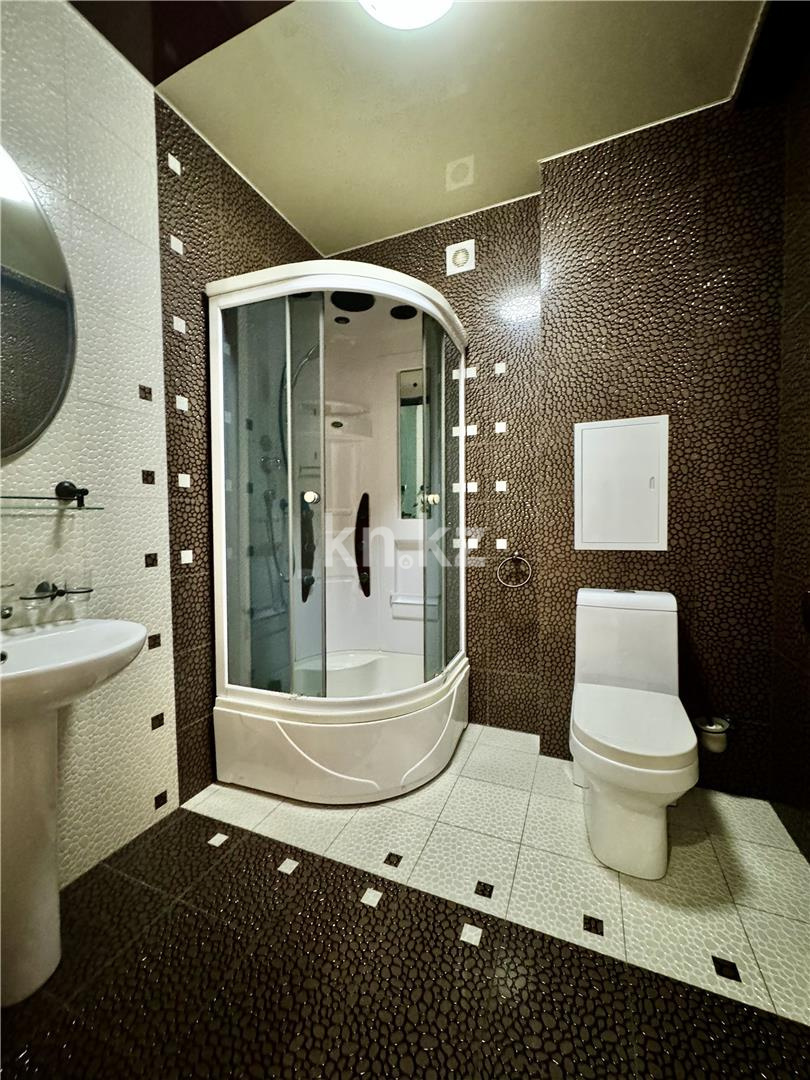 Продажа 6-комнатной квартиры, 227 м², ул. Ерубаева, дом  50/6 - Продажа  пятикомнатных квартир в Караганде фото 45 из 59