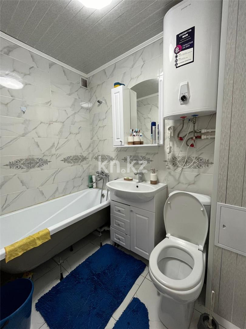 Продажа 3-комнатной квартиры, 61 м², мкр-н 19 в Караганде - фото 12