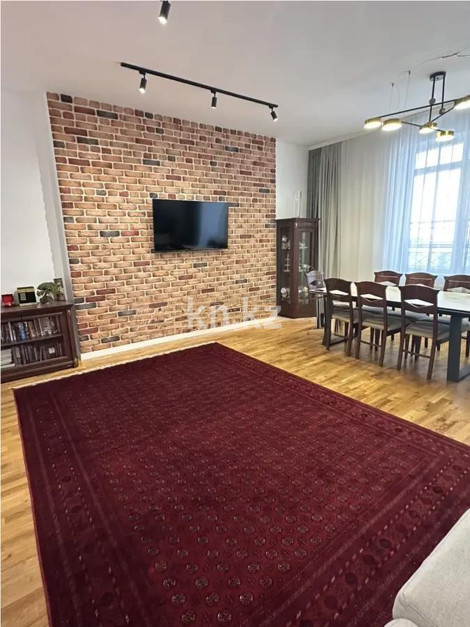 Продажа 4-комнатной квартиры, 160 м² в Астане