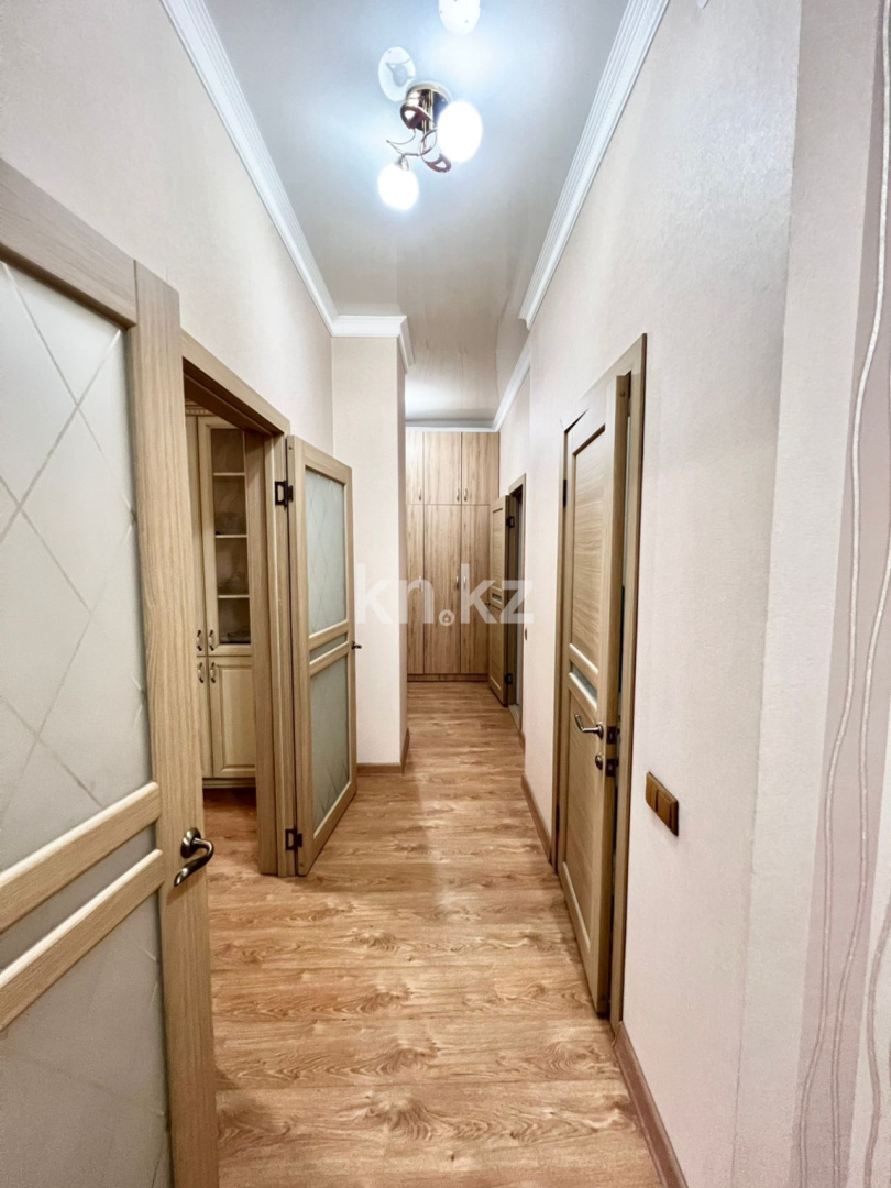 Продажа 3-комнатной квартиры, 102 м², пр. Момышулы, дом  2б - пр. Кошкарбаева в Астане - фото 17