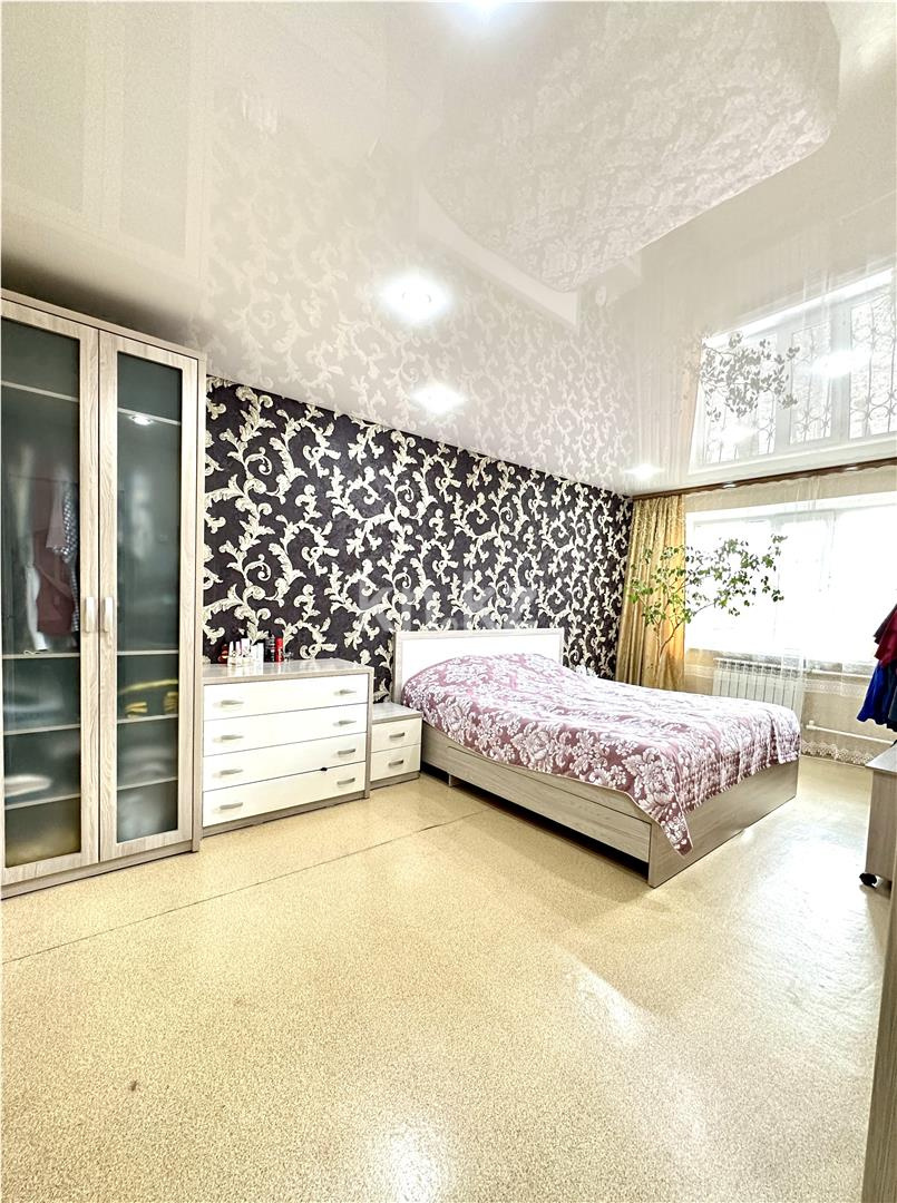 Продажа 3-комнатной квартиры, 62 м², ул. Вагонная - Продажа  трехкомнатных квартир в Караганде фото 1 из 20