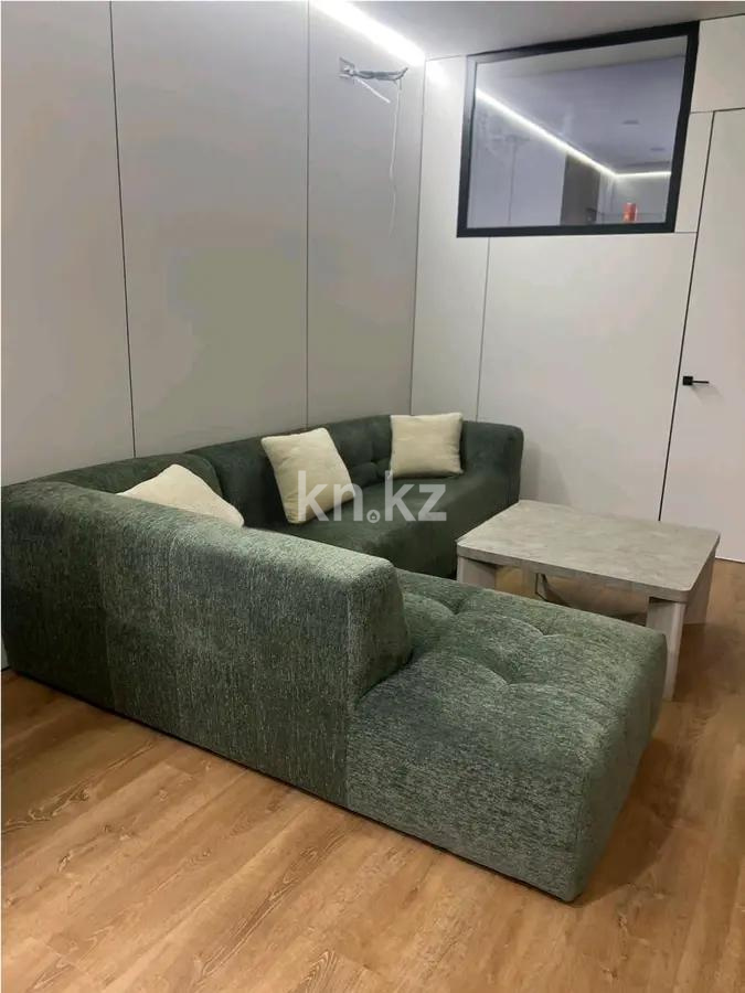 Продажа 4-комнатной квартиры, 100 м², ул. Розыбакиева, дом  217 - Продажа квартир в Алматы фото 1 из 2