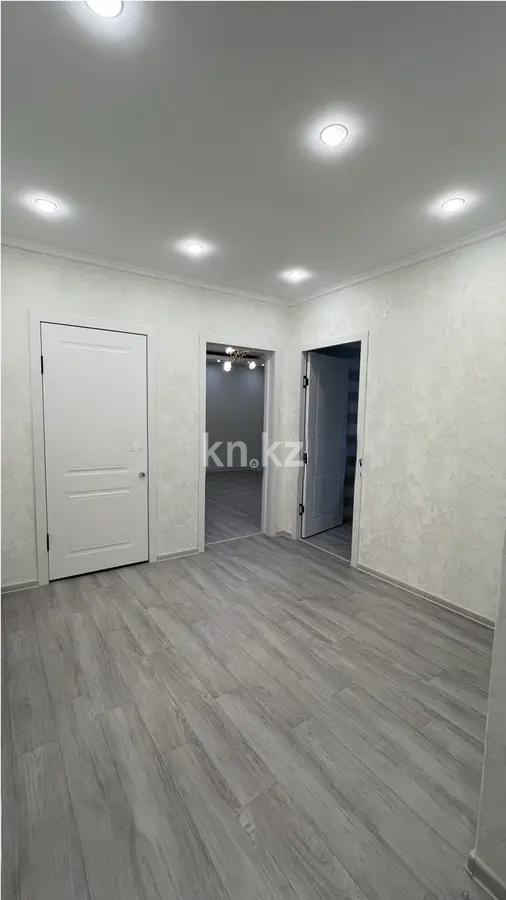 Продажа 3-комнатной квартиры, 64 м², мкр-н Голубые Пруды, дом  18 в Караганде - фото 5