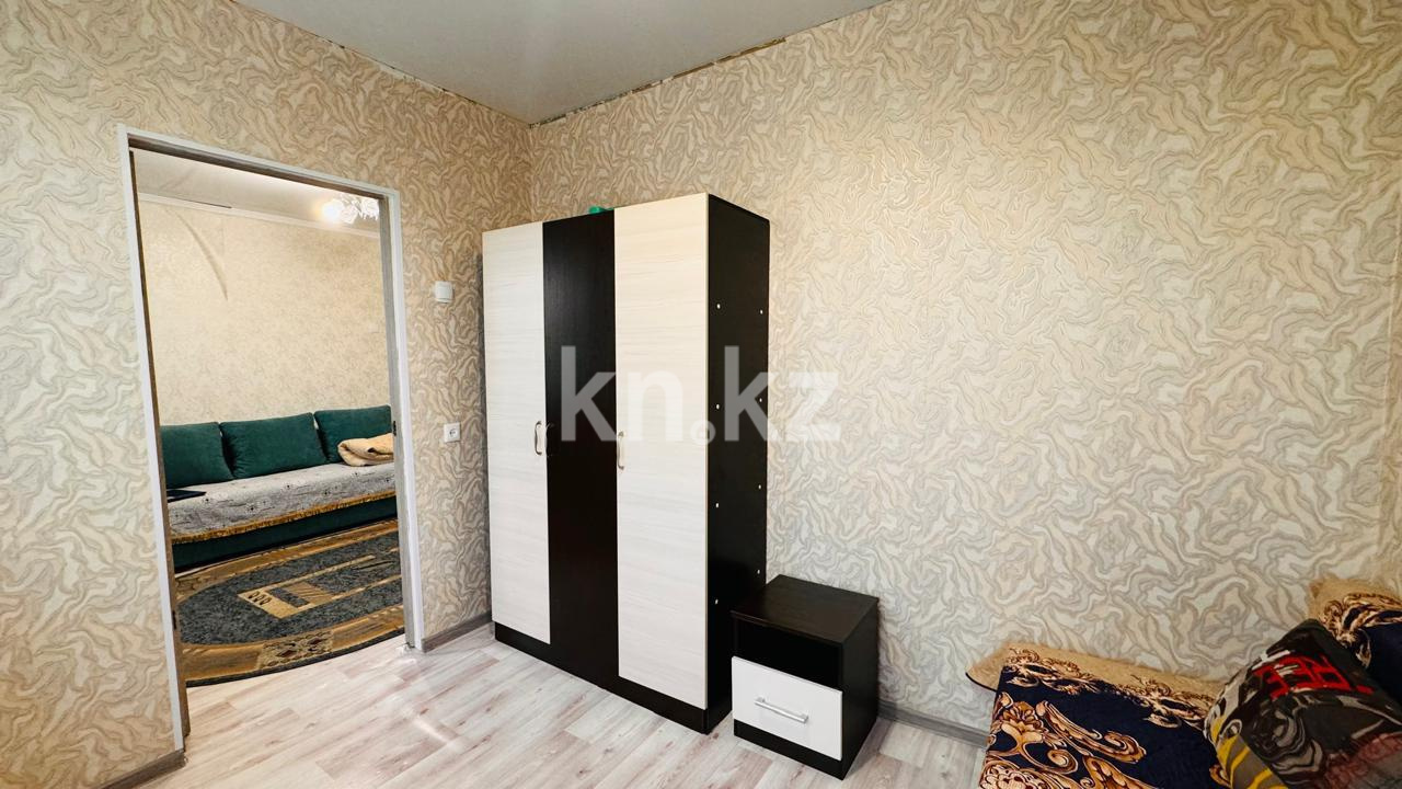 Продажа 3-комнатной квартиры, 48 м², мкр-н 17, дом  52 в Караганде - фото 7