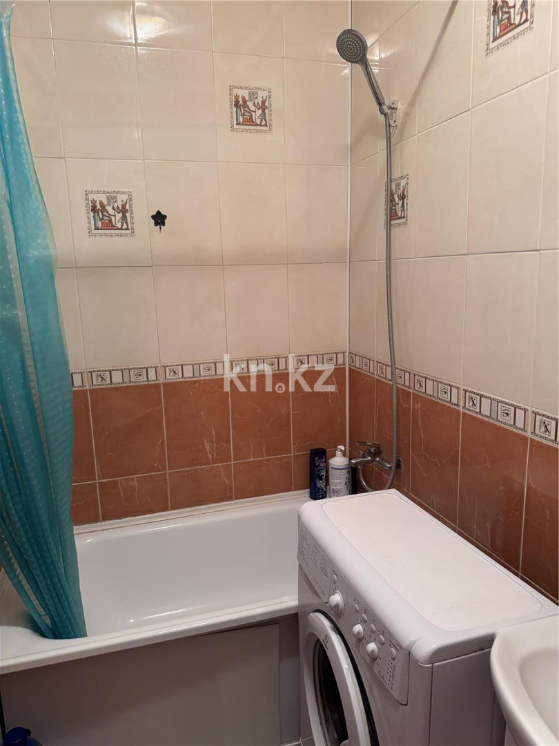 Продажа 3-комнатной квартиры, 74 м², ул. Сарыарка в Караганде - фото 11