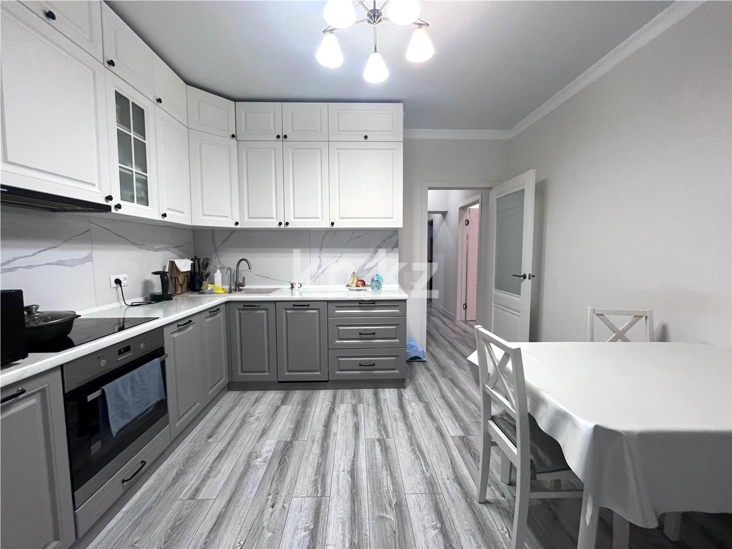 Продажа 3-комнатной квартиры, 85 м² - Продажа квартир в кирпичном доме в Караганде - страница 2 фото 8 из 19