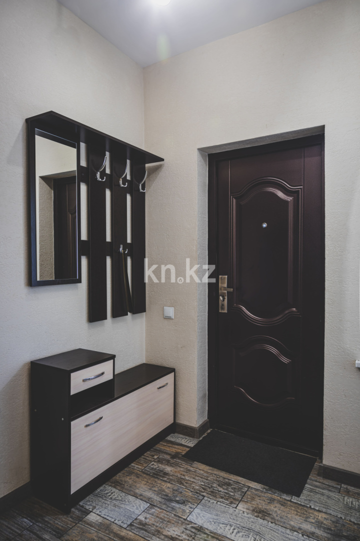 Аренда 1-комнатной квартиры посуточно, 55 м² в Алматы - фото 13