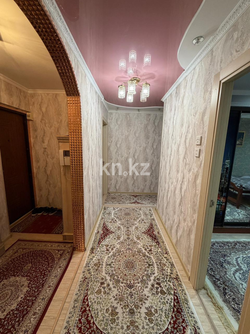 Продажа 4-комнатной квартиры, 80 м², пр. Строителей - Продажа  четырехкомнатных квартир в Караганде фото 5 из 8