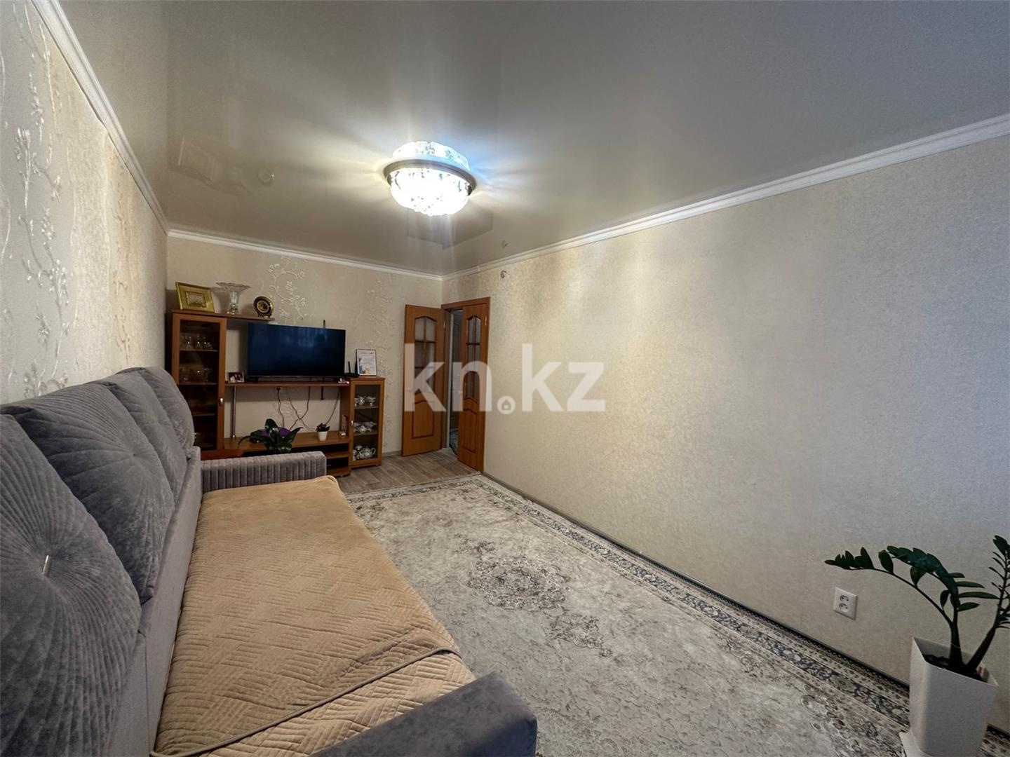 Продажа 2-комнатной квартиры, 54 м², мкр-н Степной-2, дом  6/2 - Продажа  двухкомнатных квартир в Караганде фото 2 из 12