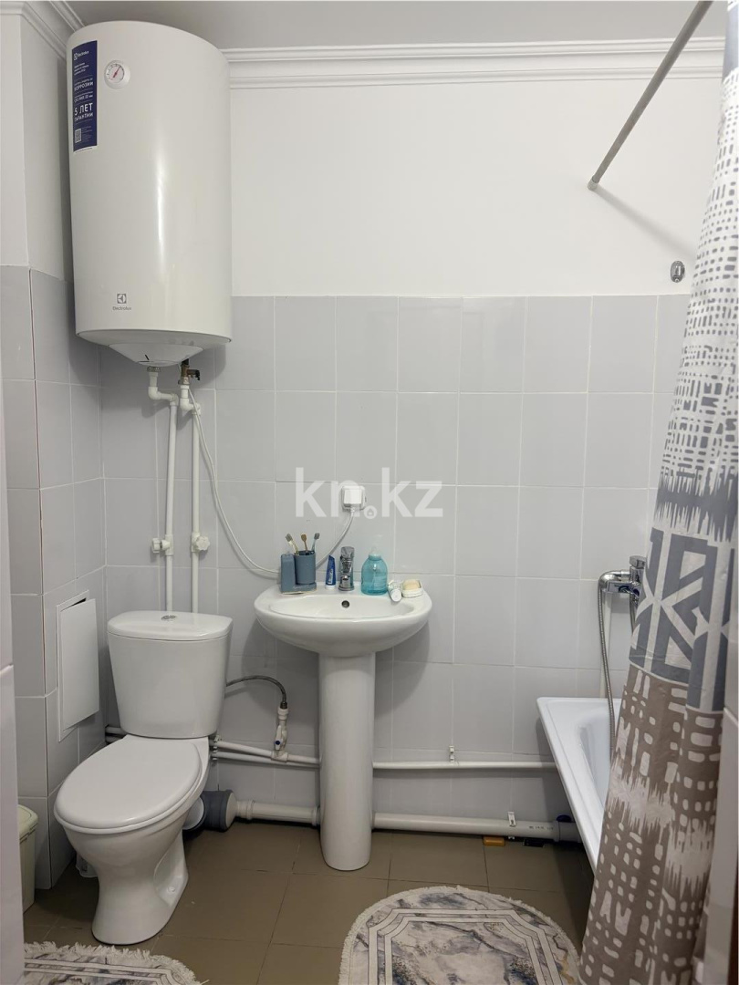 Продажа 2-комнатной квартиры, 70 м² в Караганде - фото 16