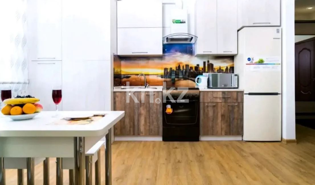 Аренда 1-комнатной квартиры посуточно, 56 м², 2-й микрорайон, 40Г, дом  40г - Аренда квартир посуточно в Алматы с фото фото 1 из 6