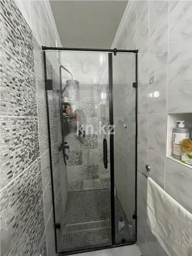 Продажа 2-комнатной квартиры, 53.9 м², ул. Толе би, дом  64 в Алматы - фото 4