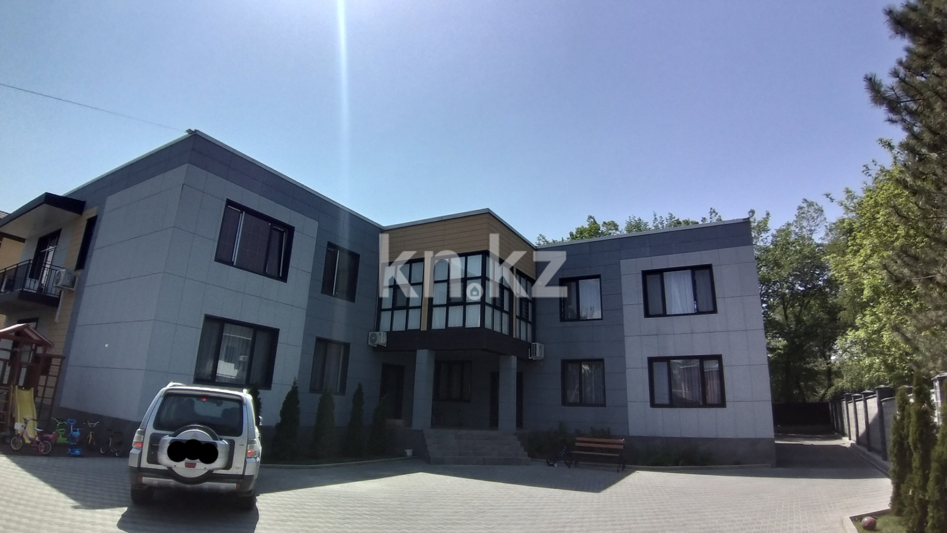 Продажа 3-комнатной квартиры, 120 м², ул. Сыргабекова, дом  14б - пр. Аль-Фараби - Продажа  трехкомнатных квартир в новостройках Алматы фото 1 из 6