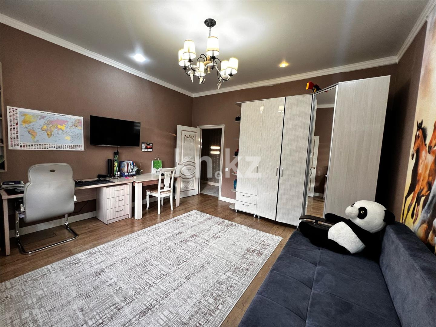 Продажа 7-комнатного дома, 320 м², ул. Кабжанова - Продажа домов, коттеджей в Караганде фото 9 из 36