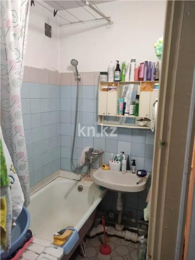 Продажа 3-комнатной квартиры, 55.3 м², мкр-н 10, дом  5А в Алматы - фото 5