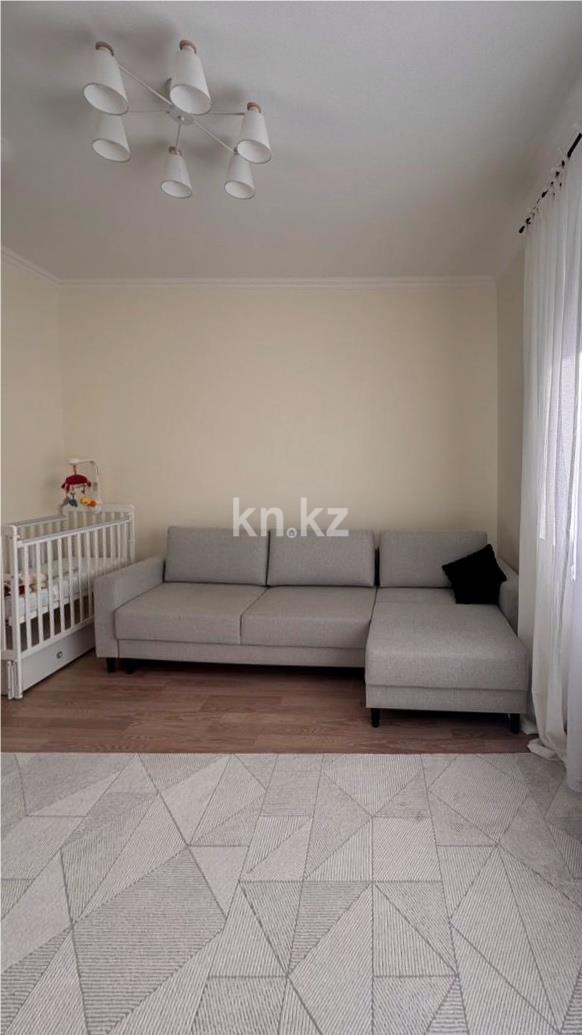 Продажа 1-комнатной квартиры, 54 м², ул. Романтиков в Астане