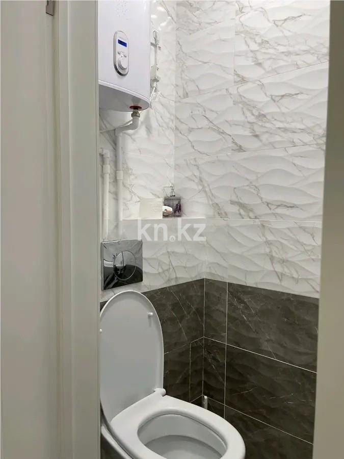 Продажа 5-комнатной квартиры, 120 м², мкр-н Голубые Пруды - Продажа квартир в Караганде фото 17 из 23