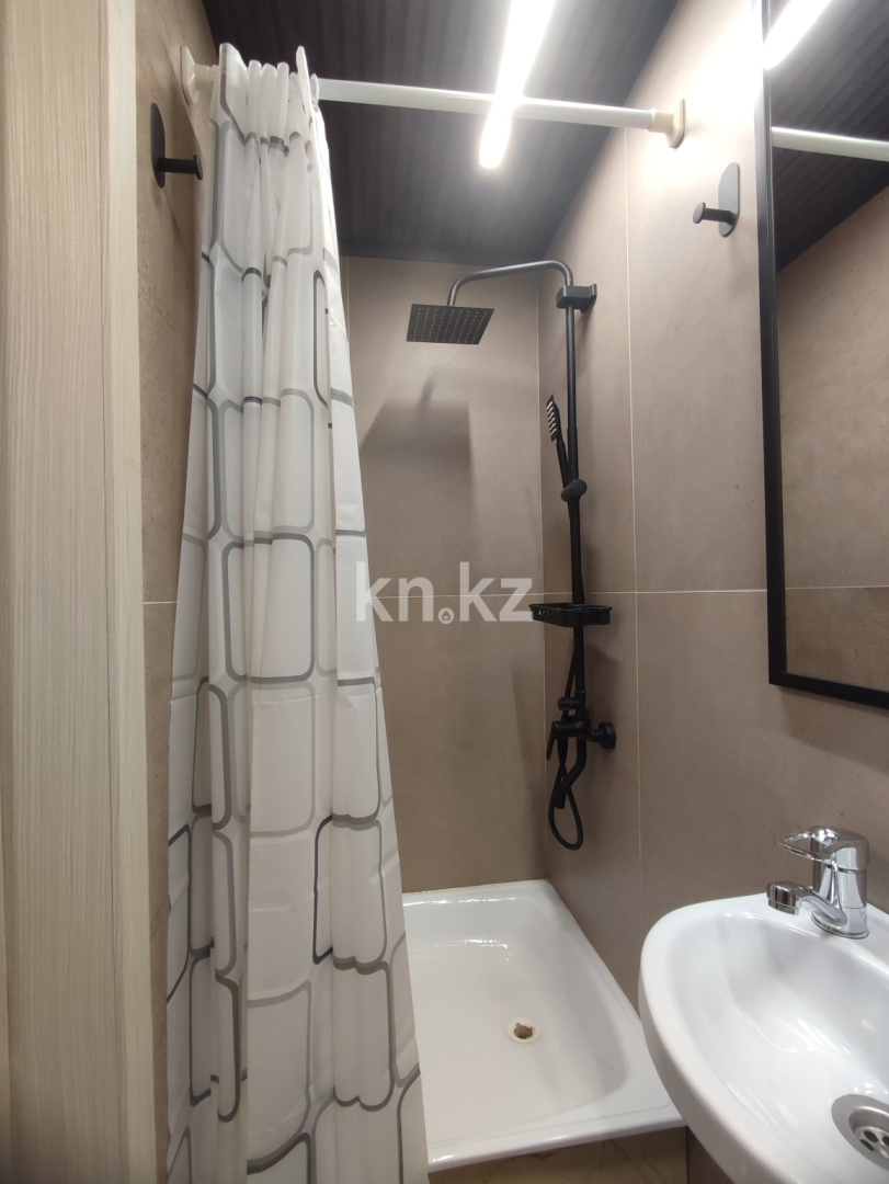 Продажа 2-комнатной квартиры, 46 м², ул. Алиханова, дом  10а в Караганде - фото 6