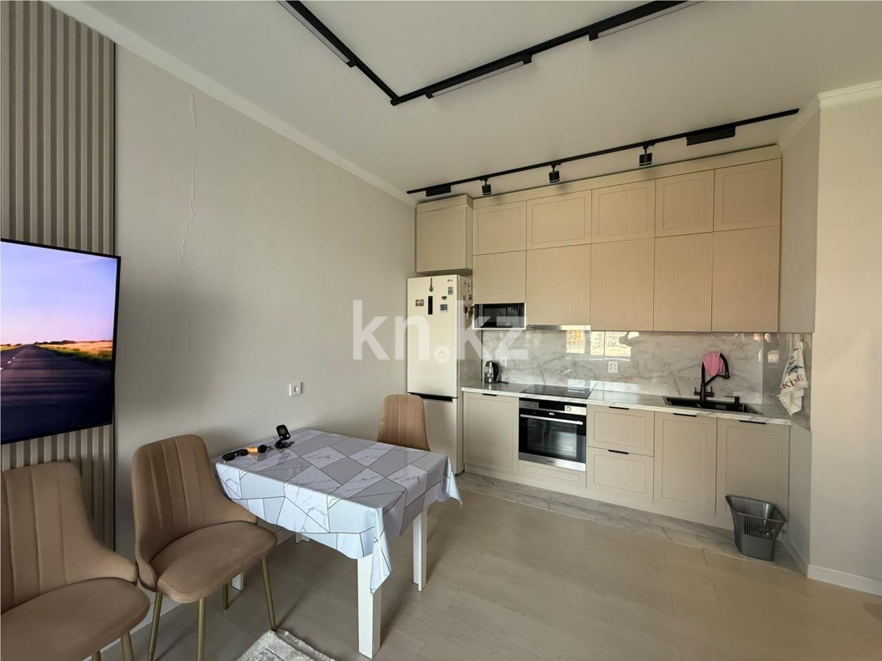 Продажа 2-комнатной квартиры, 40 м² - Продажа зданий в Алматинской области фото 3 из 5