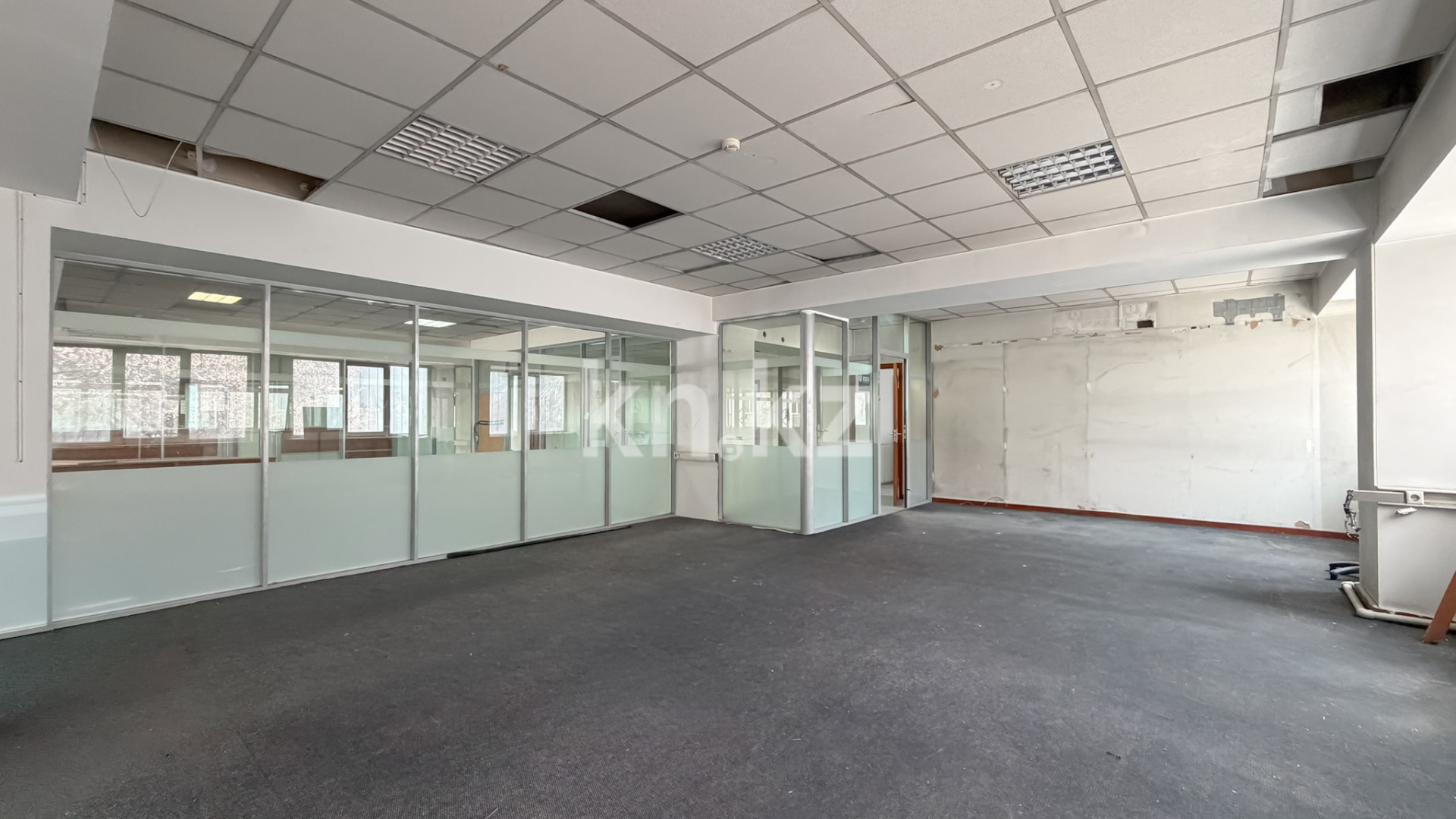 Продажа помещения, 911 м² - Продажа офисных и торговых помещений в Казахстане - страница 2 фото 11 из 40