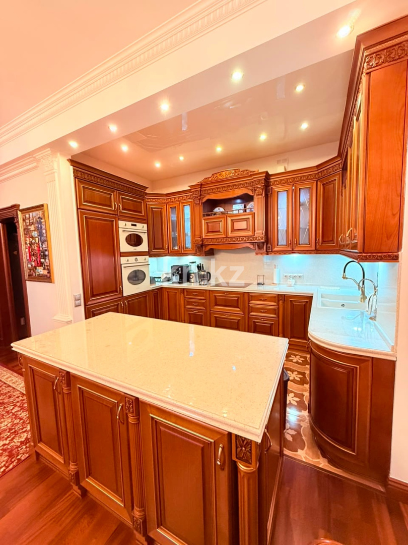 Продажа 5-комнатной квартиры, 300 м² - Продажа пятикомнатных и более квартир в Астане фото 11 из 40