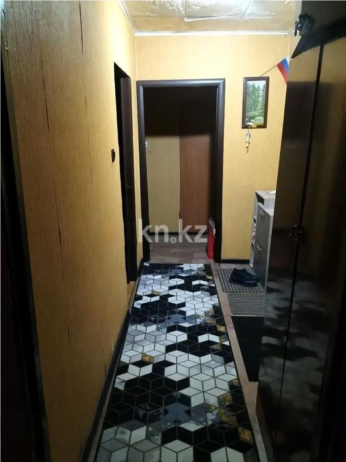Продажа 2-комнатной квартиры, 47 м², мкр-н 18, дом  4 в Караганде - фото 3