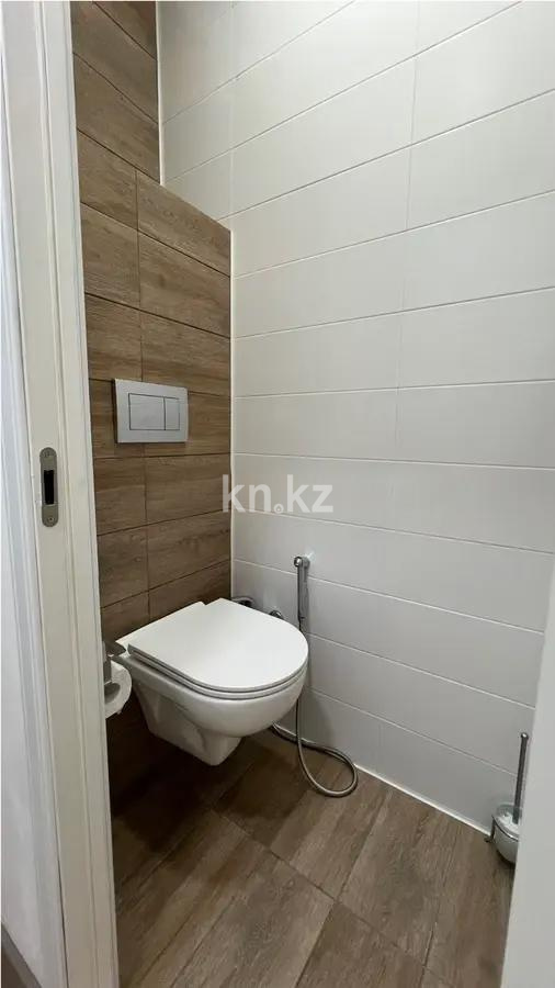 Продажа 1-комнатной квартиры, 41.7 м², мкр-н Аксай-4, дом  8 в Алматы - фото 4