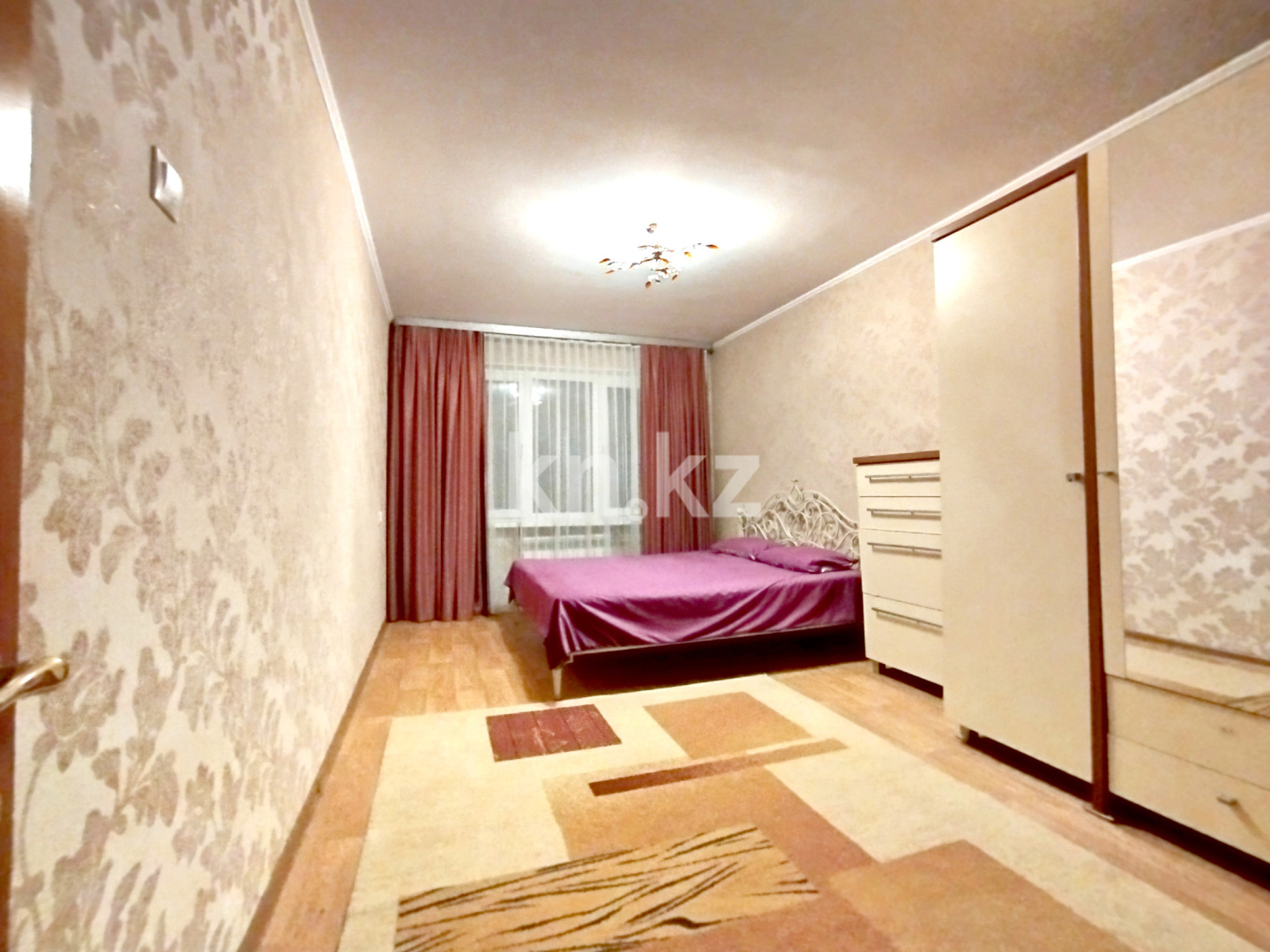 Аренда 3-комнатной квартиры, 65 м², ул. Байтурсынова - Аренда  трехкомнатных квартир помесячно в Алматы фото 1 из 13