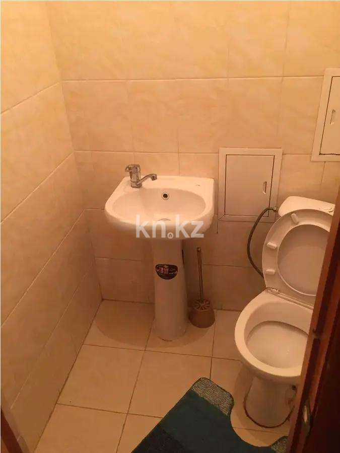 Продажа 2-комнатной квартиры, 70 м², ул. Тараз в Астане - фото 5