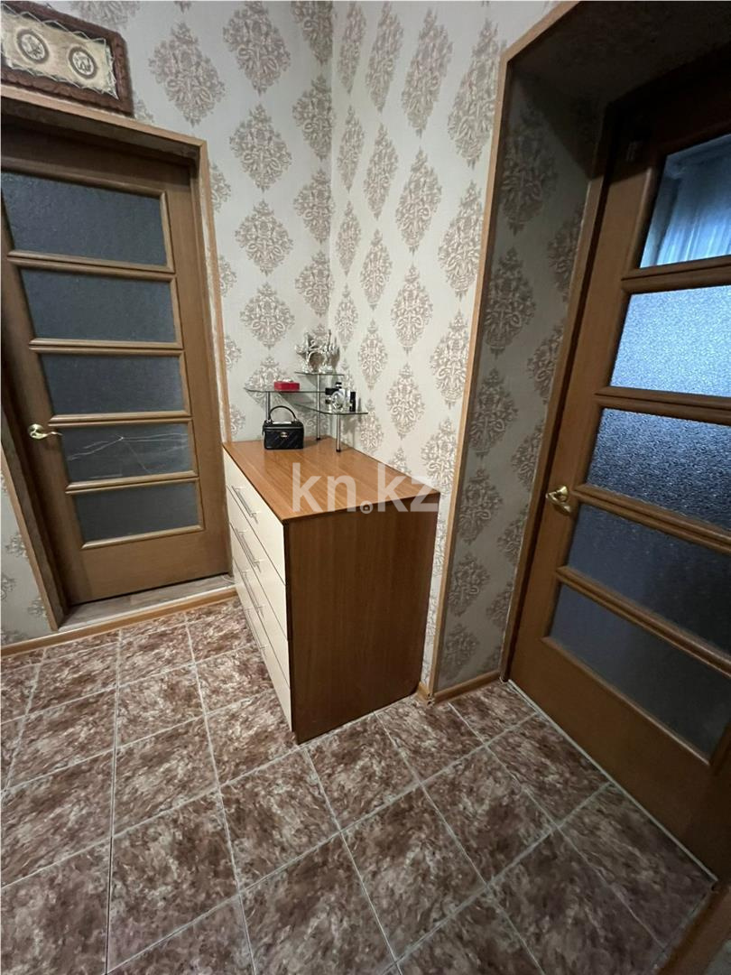 Продажа 3-комнатной квартиры, 60 м² - Продажа квартир в Караганде - страница 12 фото 9 из 15