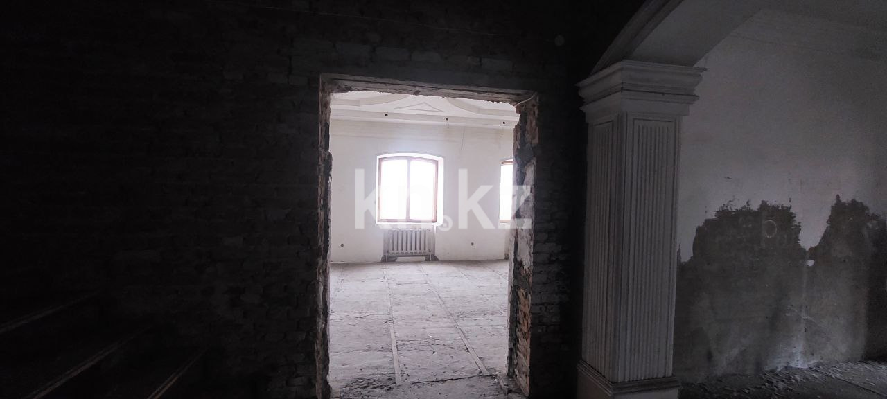 Продажа 9-комнатного дома, 517.9 м², Досжанова, дом  9 - Продажа квартир в Костанае фото 17 из 40