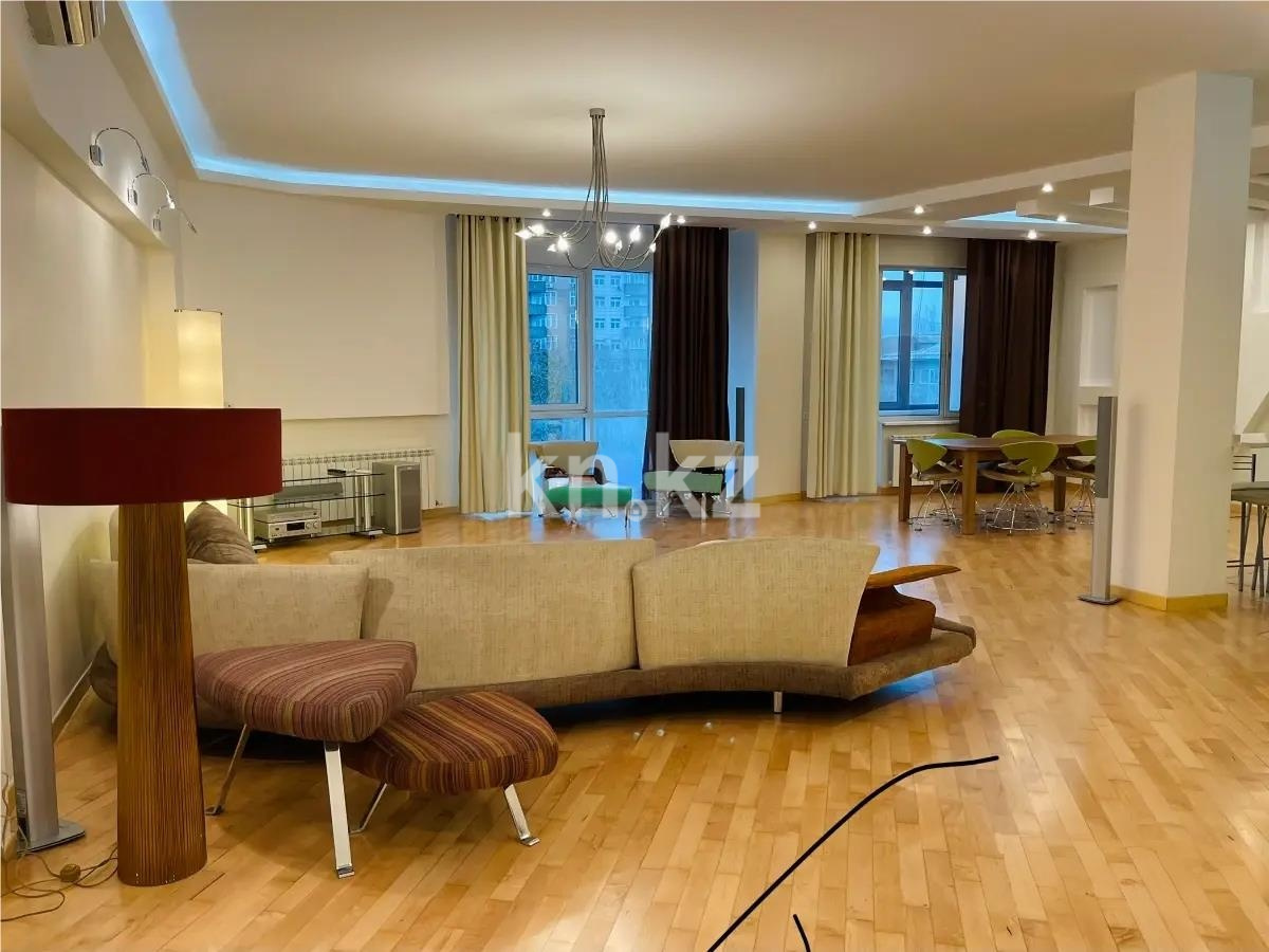 Продажа 4-комнатной квартиры, 204 м² в Алматы