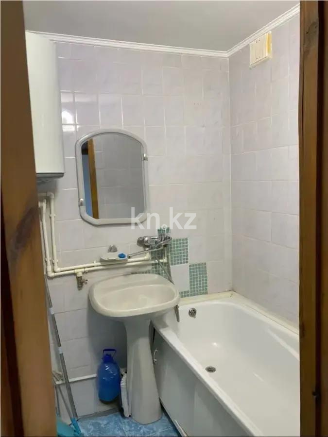 Продажа 3-комнатной квартиры, 58 м², ул. Гоголя, дом  51/1 в Караганде - фото 3