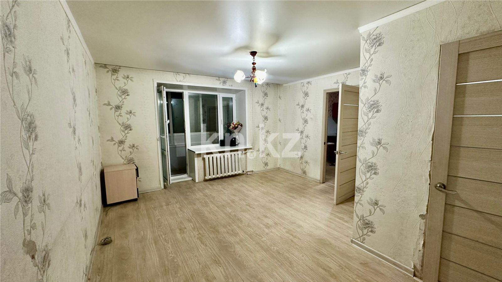 Продажа 1-комнатной квартиры, 32 м², мкр-н 12 - Продажа  однокомнатных квартир в Караганде фото 1 из 11