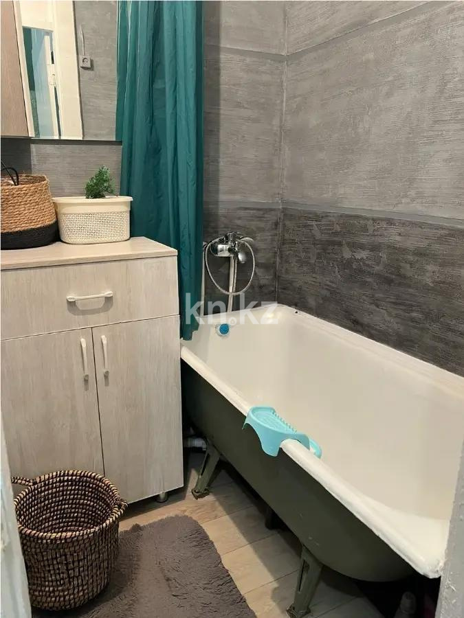 Продажа 1-комнатной квартиры, 30 м², мкр-н 16, дом  33 - Продажа  однокомнатных квартир в Караганде фото 3 из 5