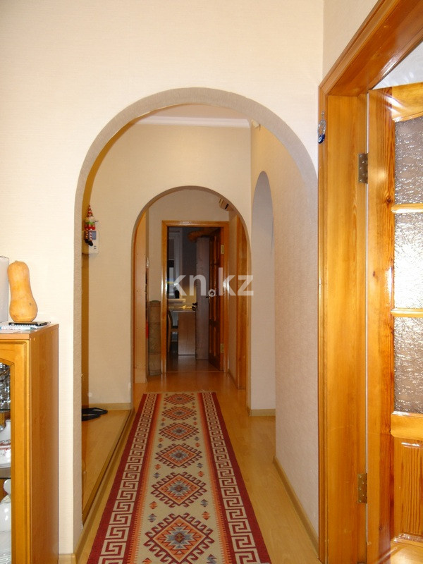 Продажа 4-комнатной квартиры, 60 м², Орбита-2 мкр-н, дом  11 - Продажа действующего бизнеса в Карагандинской области фото 10 из 28