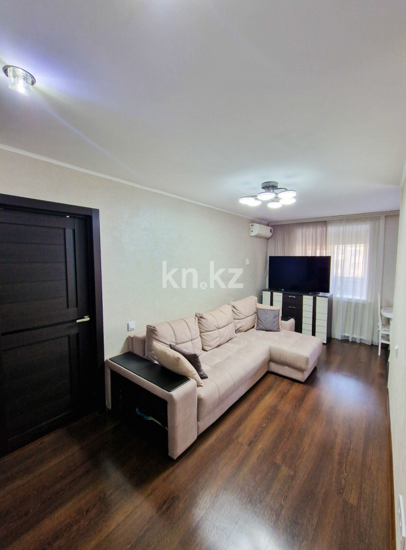 Продажа 2-комнатной квартиры, 43 м², ул. Аманжолова, дом  6 в Караганде - фото 8