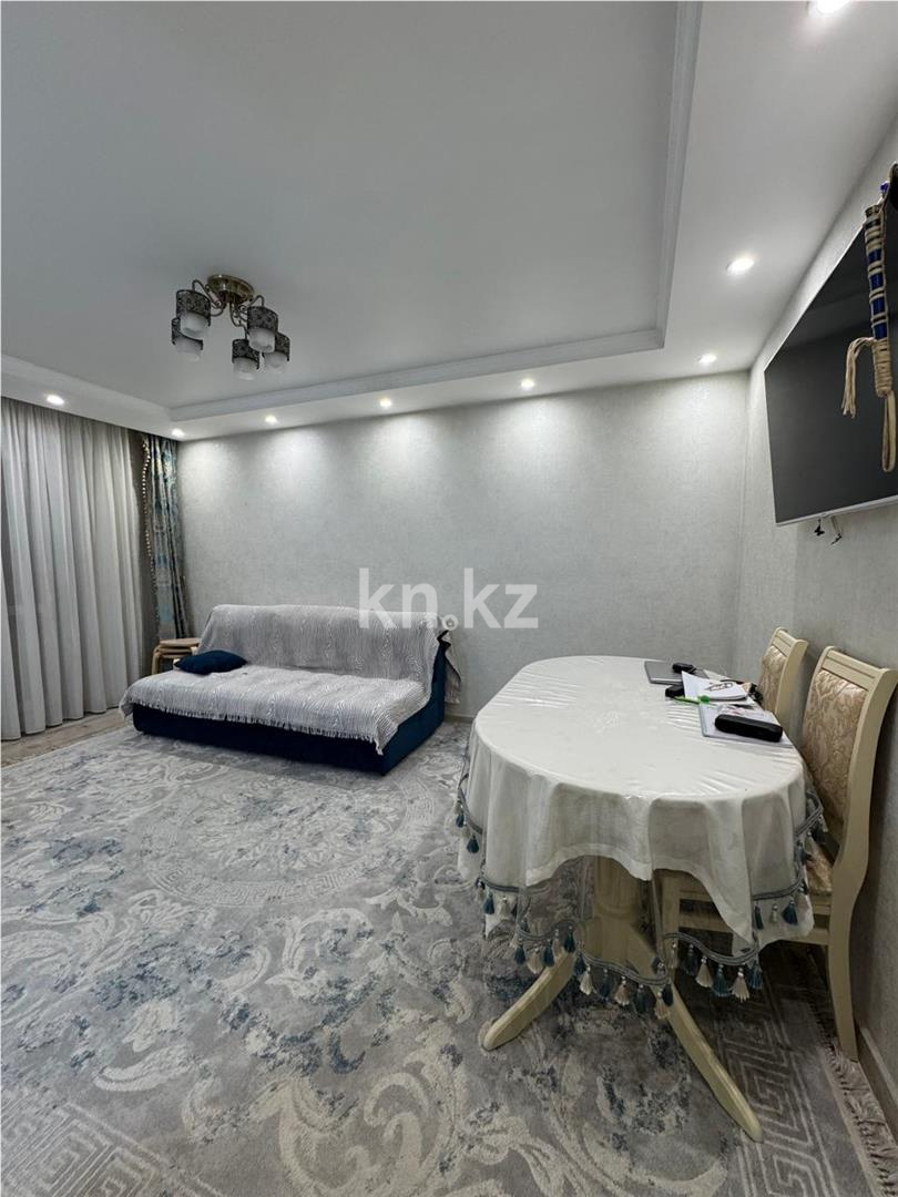 Продажа 3-комнатной квартиры, 61 м², ул. Аманжолова - Продажа  трехкомнатных квартир в Караганде с фото фото 8 из 17