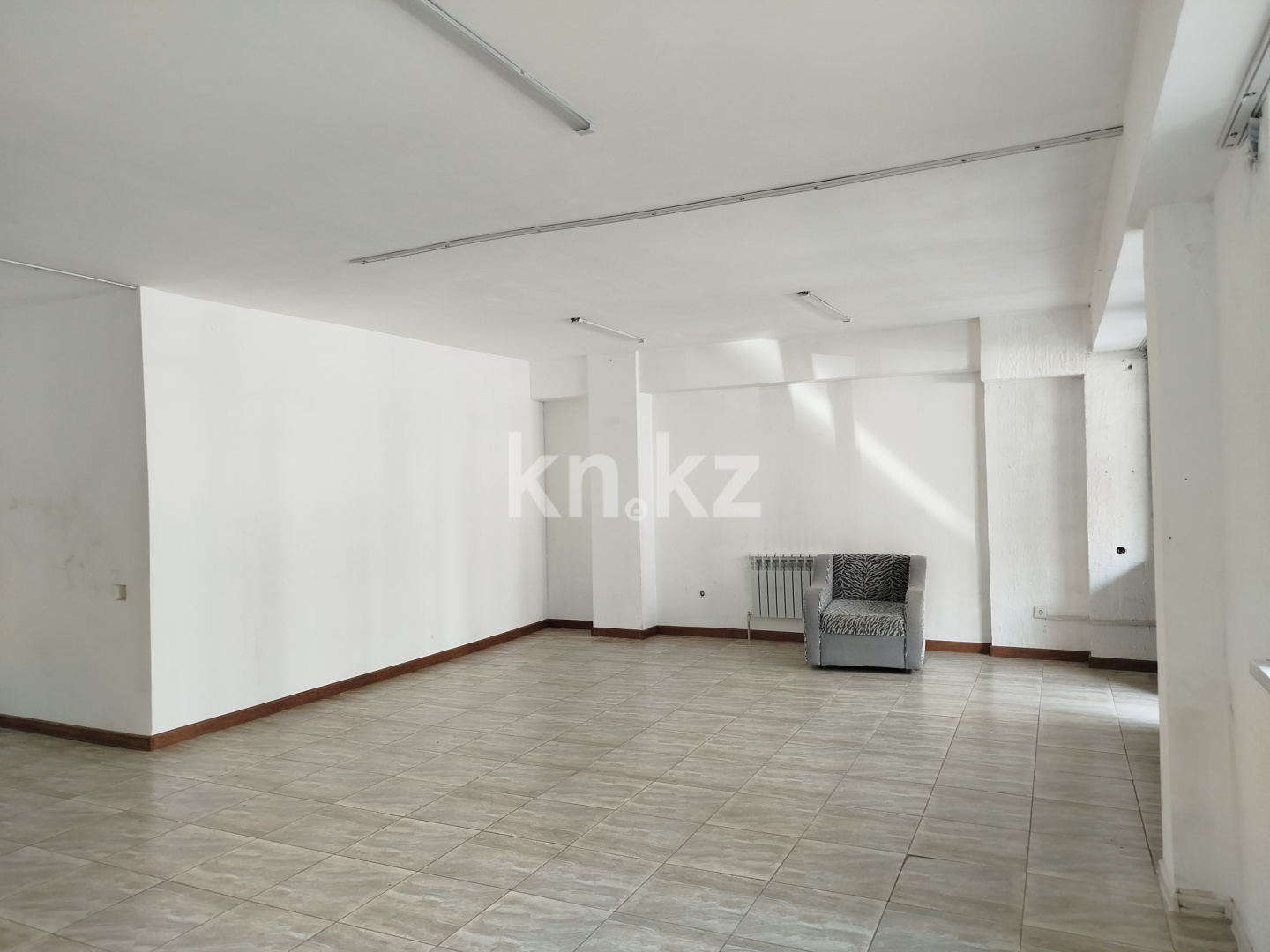 Продажа , 50.3 м², Шугыла - Продажа офисных и торговых помещений в Алматы с фото фото 2 из 13