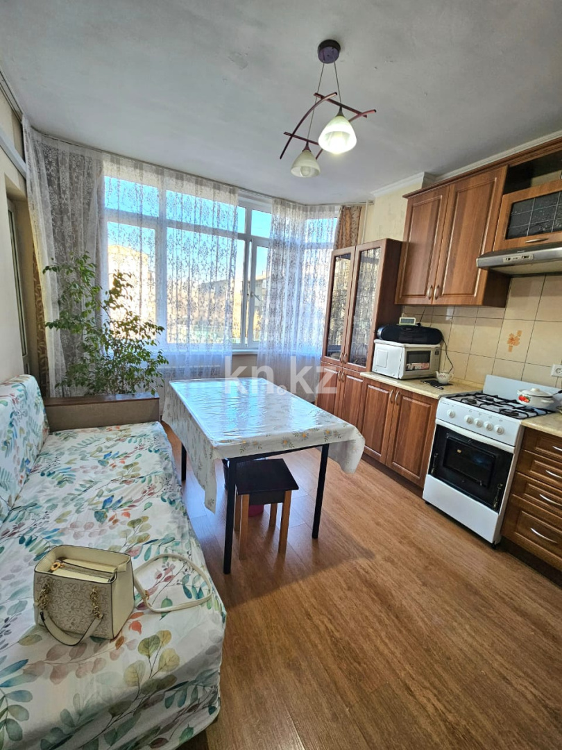 Продажа 1-комнатной квартиры, 41 м², мкр-н Жулдыз-1 в Алматы - фото 10