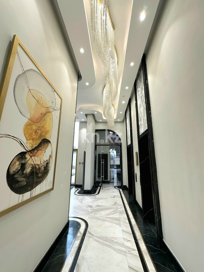 Продажа 2-комнатной квартиры, 75 м², ул. Шаяхметова - Продажа квартир в Шымкенте фото 6 из 35