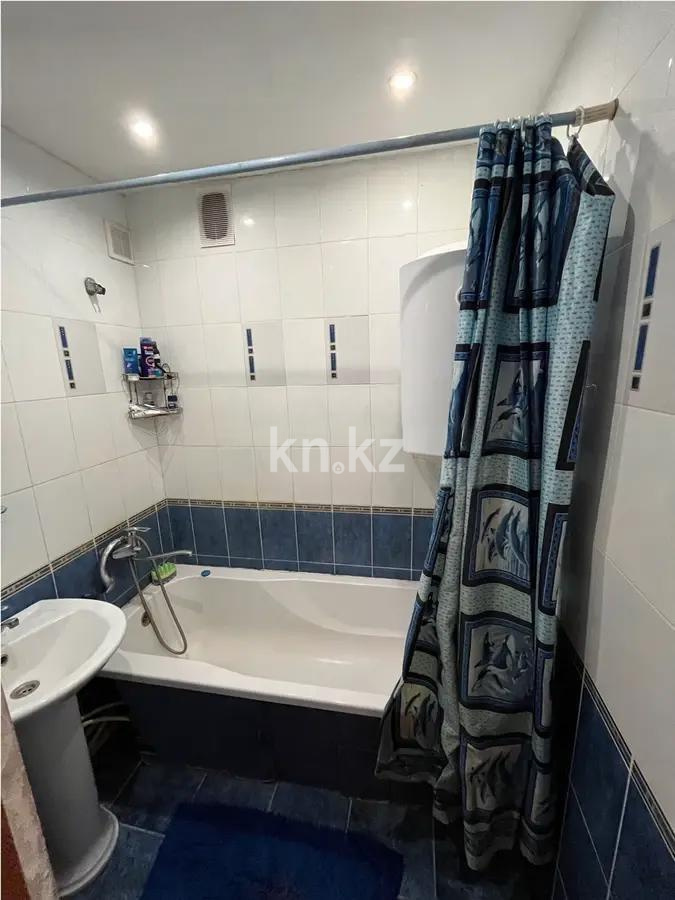 Продажа 3-комнатной квартиры, 62 м², ул. Гапеева, дом  7 - Продажа  трехкомнатных квартир в Караганде фото 5 из 7