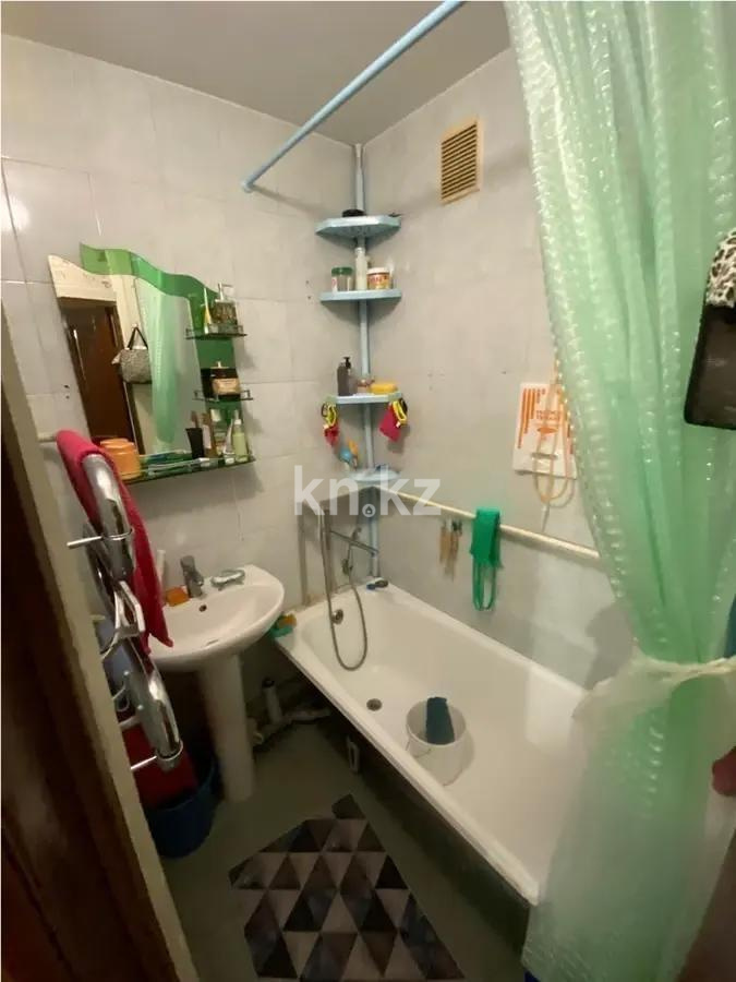 Продажа 3-комнатной квартиры, 60.6 м², мкр-н 12, дом  15 в Алматы - фото 5