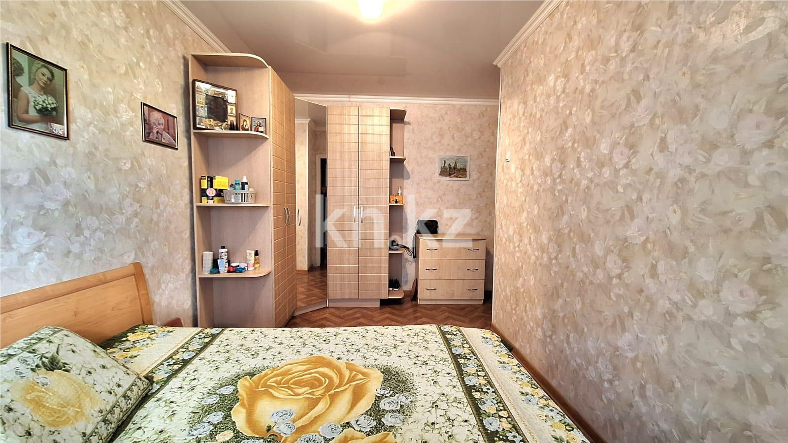 Продажа 3-комнатной квартиры, 63 м², ул. Открытая в Караганде - фото 4