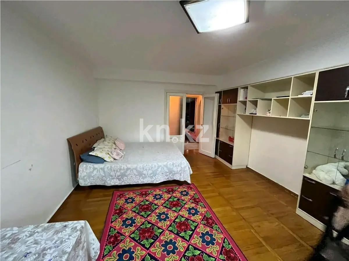 Продажа 3-комнатной квартиры, 78 м², ул. Курмангазы, дом  142 в Алматы