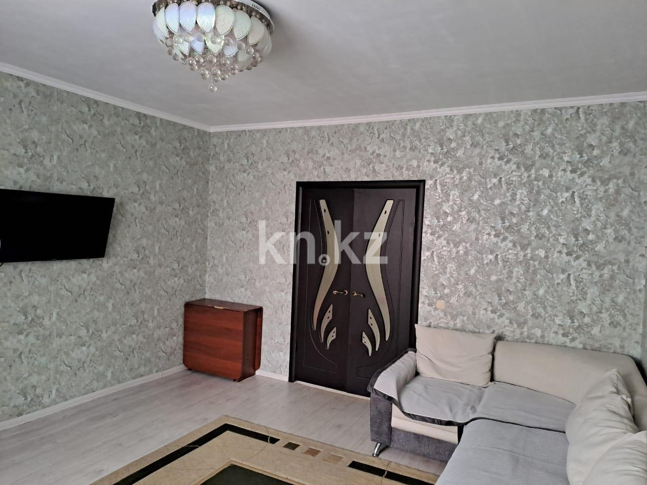 Продажа 2-комнатной квартиры, 60 м², пр. Шахтеров, дом  70 - Продажа квартир в Караганде фото 6 из 13