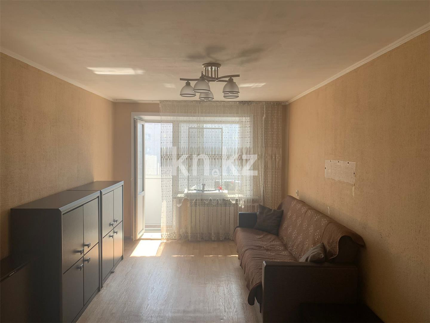 Продажа 3-комнатной квартиры, 60 м², пр. Н. Абдирова - Продажа  трехкомнатных квартир в Караганде с фото фото 1 из 12